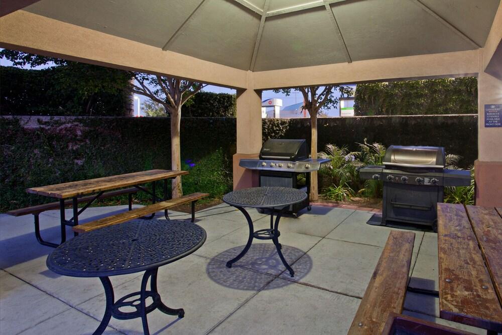 Sonesta Simply Suites Anaheim ガーデングローブ エクステリア 写真