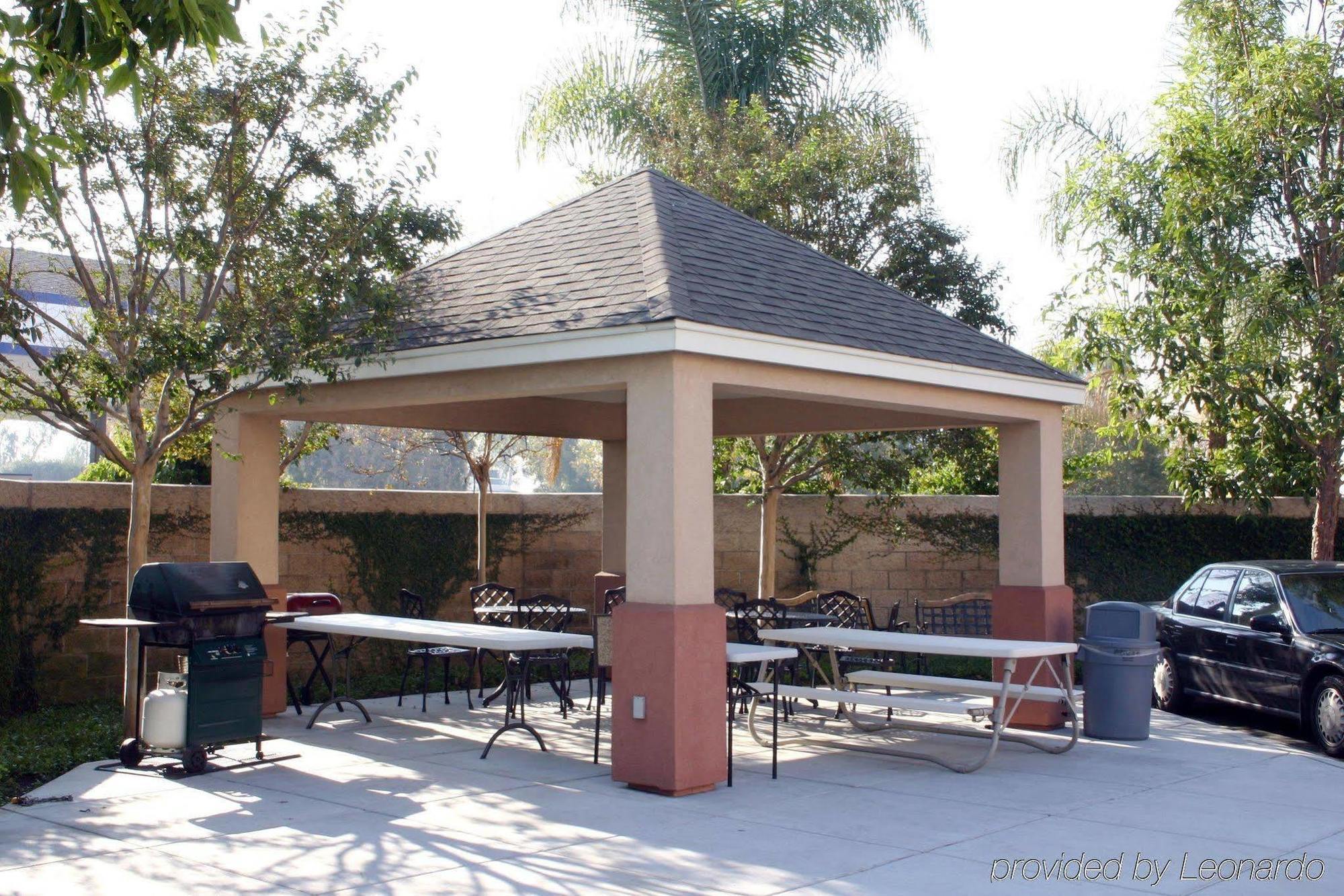 Sonesta Simply Suites Anaheim ガーデングローブ 設備 写真